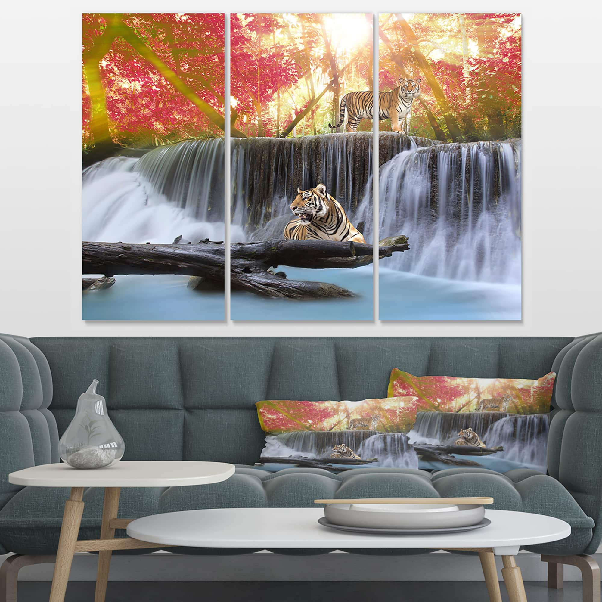 Designart - Tiger in the Jungle